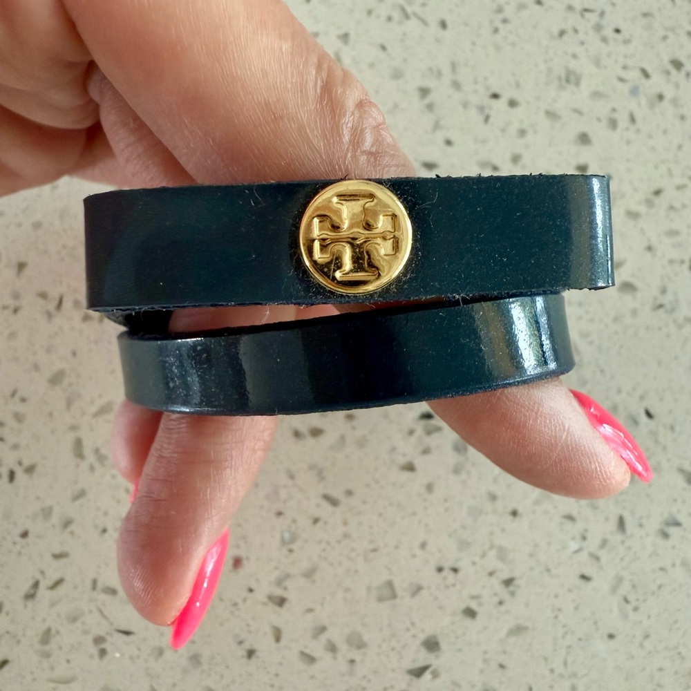 Tory Burch Bow Wrap Bracelet
